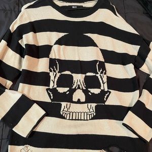 Iron Fist size medium distressed skull sweater